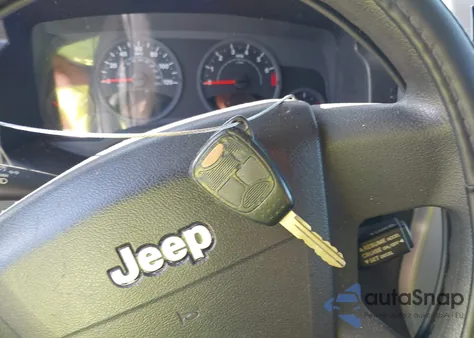 2008 Jeep Patriot Sport z USA, uszkodzony, nr VIN 1J8FT28W18D701973